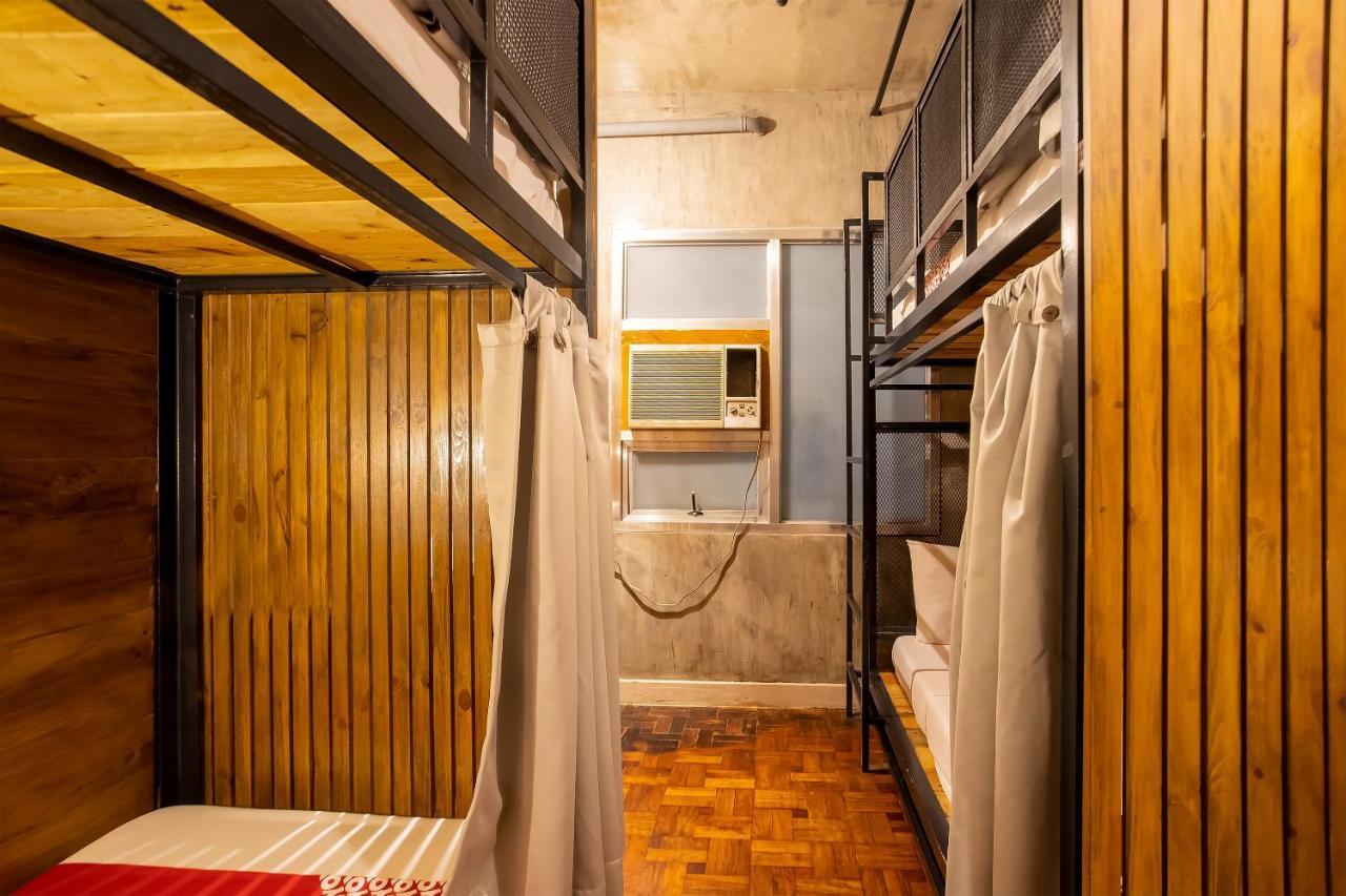 Oyo 821 Connector Hostel Makati City Exteriér fotografie