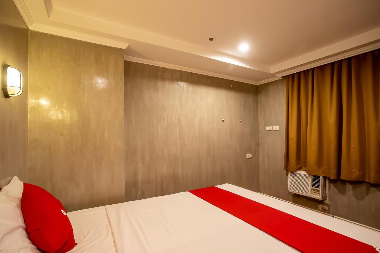 Oyo 821 Connector Hostel Makati City Exteriér fotografie